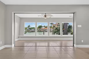 541 Lillian Dr, Madeira Beach, FL 33708 - Photo 21