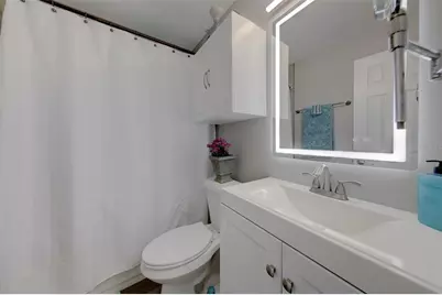 512 61st Street S, Saint Petersburg, FL 33707 - Photo 21