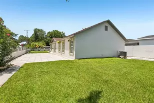 7001 N Clark Ave, Tampa, FL 33614 - Photo 7