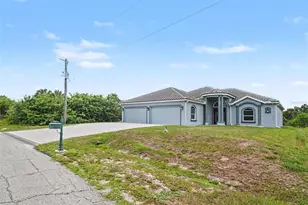 2761 Newman Dr, North Port, FL 34288 - Photo 3