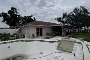 2014 Tanglewood Way NE, Saint Petersburg, FL 33702 - Photo 29