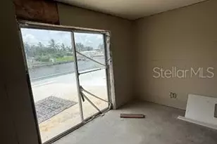 2014 Tanglewood Way NE, Saint Petersburg, FL 33702 - Photo 17
