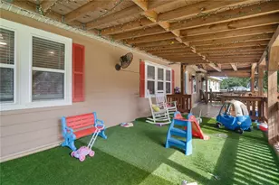 4235 Allen Rd, Zephyrhills, FL 33541 - Photo 11