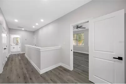 6910 Dartmouth Avenue N, Saint Petersburg, FL 33710 - Photo 15