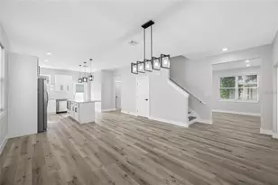 6910 Dartmouth Ave N, Saint Petersburg, FL 33710 - Photo 5