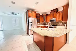 2721 W Sitka St, Tampa, FL 33614 - Photo 9