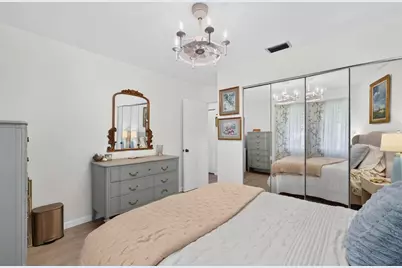 5674 Bay Pines Lakes Boulevard, Saint Petersburg, FL 33708 - Photo 27