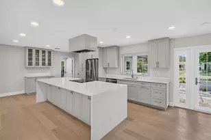 800 Cordova Blvd NE, Saint Petersburg, FL 33704 - Photo 5