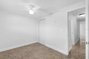 107 Valley Dr, Brandon, FL 33510 - Photo 23