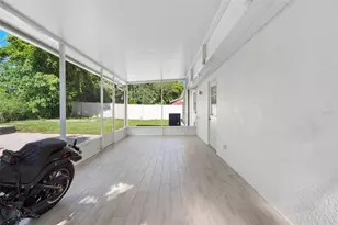 107 Valley Dr, Brandon, FL 33510 - Photo 41