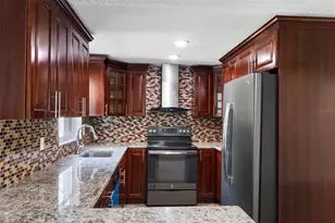 107 Valley Dr, Brandon, FL 33510 - Photo 13
