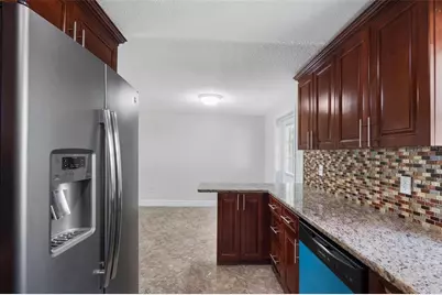 107 Valley Drive, Brandon, FL 33510 - Photo 11