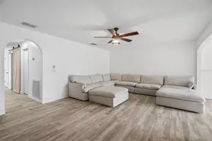 4604 Ashburn Square Dr, Tampa, FL 33610 - Photo 15