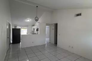 10205 Bellhurst Ct, Tampa, FL 33615 - Photo 3