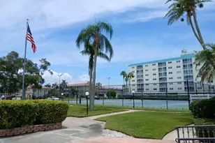 10350 Imperial Point Dr W, Largo, FL 33774 - Photo 43
