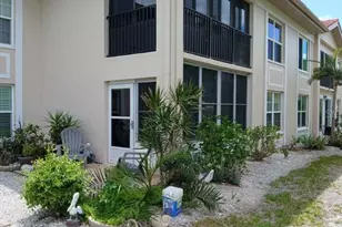 10350 Imperial Point Dr W, Largo, FL 33774 - Photo 3