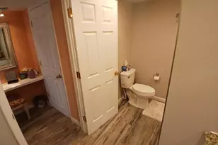 10350 Imperial Point Dr W, Largo, FL 33774 - Photo 19