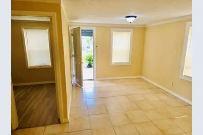 1018 E Holland Avenue, Tampa, FL 33612 - Photo 5