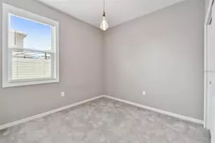 10606 Laguna Plains Dr, Riverview, FL 33578 - Photo 9