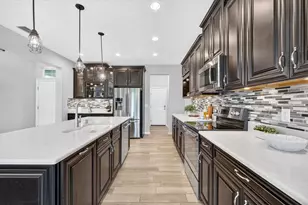 11528 Crowned Sparrow Ln, Tampa, FL 33626 - Photo 5