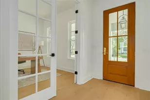 461 47th Ave N, Saint Petersburg, FL 33703 - Photo 13