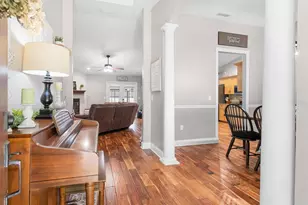 2203 Par Meadows Ln, Plant City, FL 33566 - Photo 3