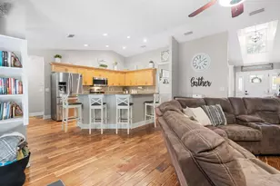 2203 Par Meadows Ln, Plant City, FL 33566 - Photo 21