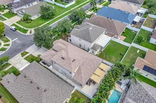501 Stone Briar Dr, Ruskin, FL 33570 - Photo 9