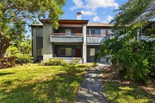 10265 Gandy Blvd N, Saint Petersburg, FL 33702 - Photo 1