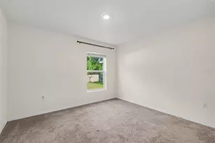 36851 Goffaux Loop, Zephyrhills, FL 33541 - Photo 23