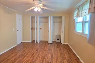 10346 S Lake Dr, Largo, FL 33773 - Photo 23