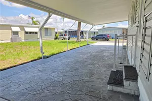 10346 S Lake Dr, Largo, FL 33773 - Photo 11