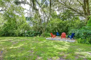 901 Woodview Dr, Brandon, FL 33511 - Photo 31