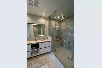 400 Central Avenue #1904, Saint Petersburg, FL 33701 - Photo 15