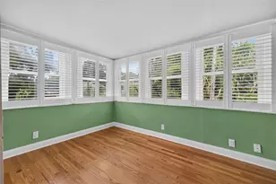 247 25th St N, Saint Petersburg, FL 33713 - Photo 7