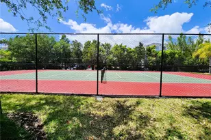 2733 Via Cipriani, Clearwater, FL 33764 - Photo 21