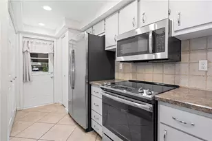 903 Buck Ct, Brandon, FL 33511 - Photo 19