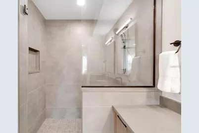 372 6th Street S #12, Saint Petersburg, FL 33701 - Photo 29
