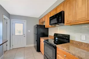 1706 Shore Acres Dr, Lakeland, FL 33801 - Photo 13