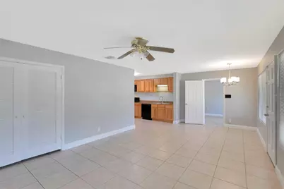 1706 Shore Acres Drive, Lakeland, FL 33801 - Photo 9