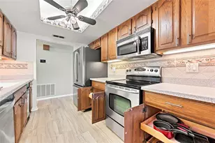 1618 Layton Ct, Sun City Center, FL 33573 - Photo 11