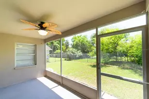1521 13th St W, Palmetto, FL 34221 - Photo 23