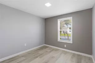 36131 Zinnia St, Zephyrhills, FL 33541 - Photo 13
