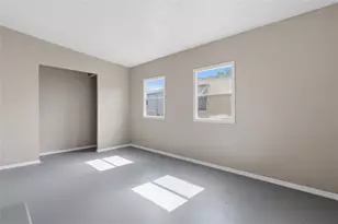 36131 Zinnia St, Zephyrhills, FL 33541 - Photo 15
