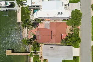 720 Boca Ciega Isle Dr, Saint Pete Beach, FL 33706 - Photo 9