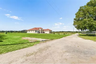 8552 Branding Iron Trail, Plant City, FL 33565 - Photo 5