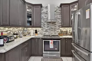 8735 Crescent Forest Blvd, New Port Richey, FL 34654 - Photo 23