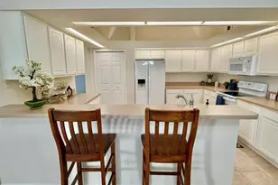 1326 Big Pine Dr, Valrico, FL 33596 - Photo 9