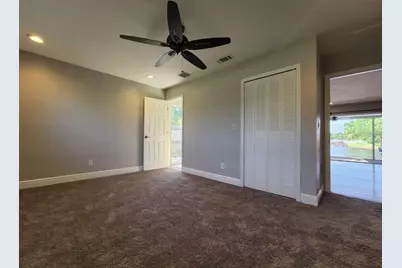 128 98th Avenue N, Saint Petersburg, FL 33702 - Photo 9