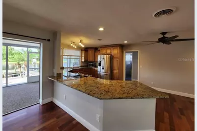 128 98th Avenue N, Saint Petersburg, FL 33702 - Photo 3